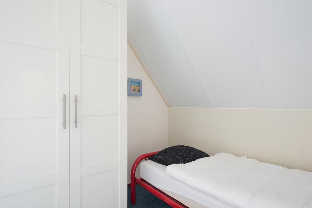 Vrijstaande vakantiewoning met grote tuin - Stern 228 Breskens Kamer foto